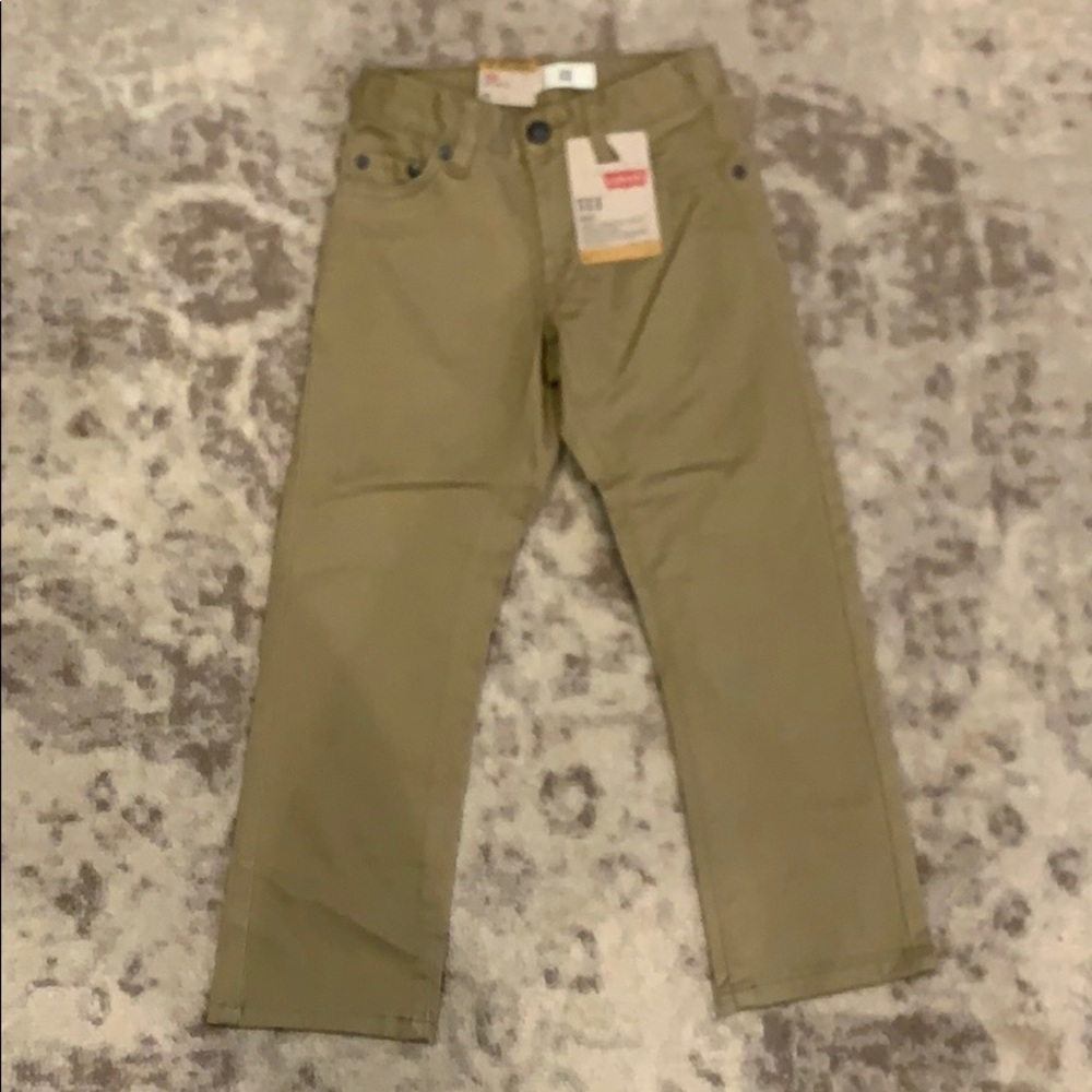 Levi’s Boys Slim Fit Khakis - size 5 NEW!